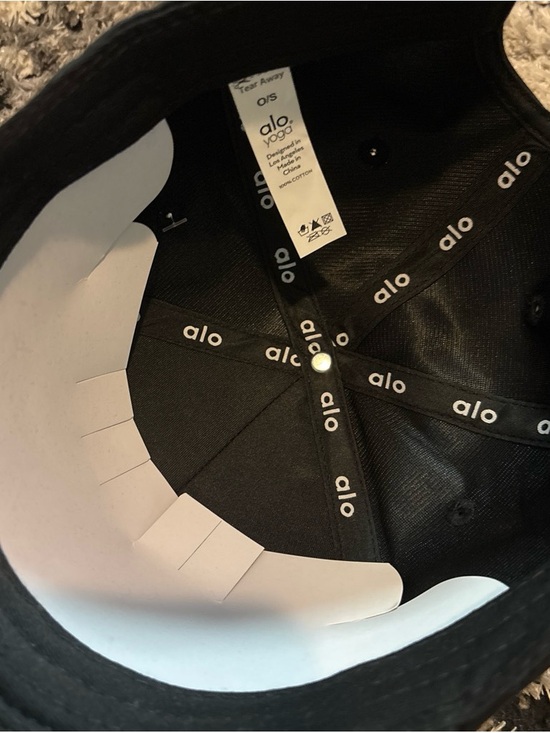 ALO Yoga Black Baseball Cap with White Logo Trim (look alike)